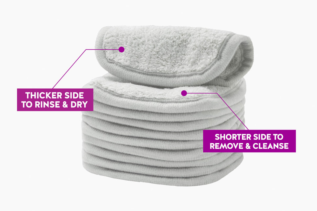 diagram showing a double-sided makeup remover pad